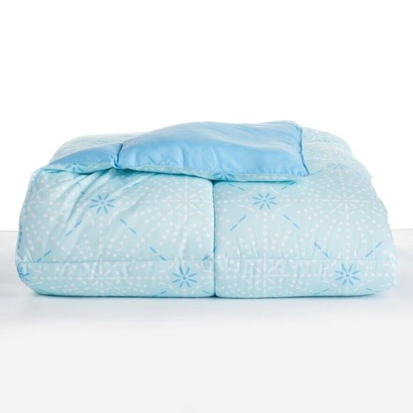 FULL/QUEEN Down Alternative Reversible Comforter - Blue Snowflake - Picture 1 of 1